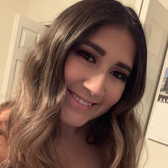 Meet your Posher, Cristal - Picture 1 of 1